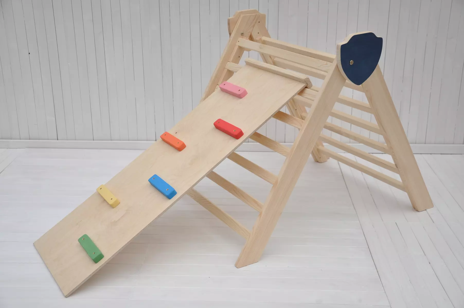 Indoor wooden climbing frame Champion gym orthopedic baby toys.
